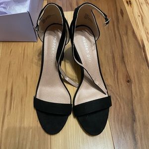 Madden Girl Beella black fabric size 7.5
